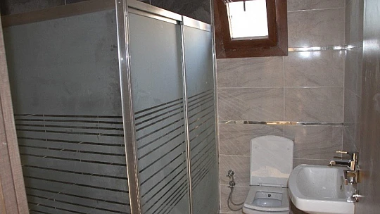 Depreme karşı yapılan çelik evler yükseliyor