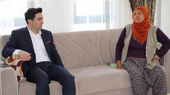 Depremin merkez üssü Sivrice'de vatandaşlar çifte bayram yaşıyor