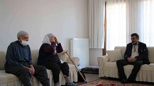 Depremzedelerden, 'zor günümüzde yanımızdaydı' dedikleri Cumhurbaşkanı Erdoğan'a vefa