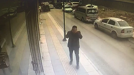 Direğe adeta kafa attı, neye uğradığını şaşırdı
