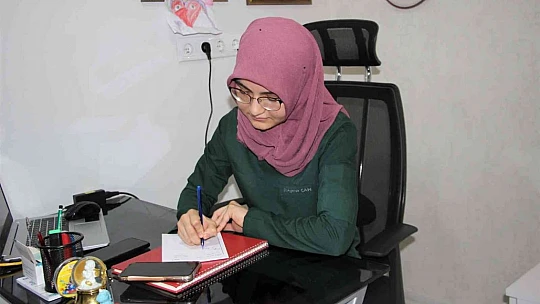 Diş hekimi Ayşenur Çam: 'Ramazan ayında da dişler günde iki kez fırçalanmalı'