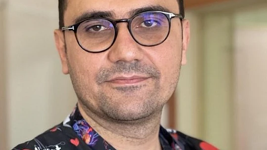Doç. Dr. Kıvrak'a 2022 yılı 'Medikal Üst Uzmanlık Üstün Kardiyoloji Ödülü' verildi