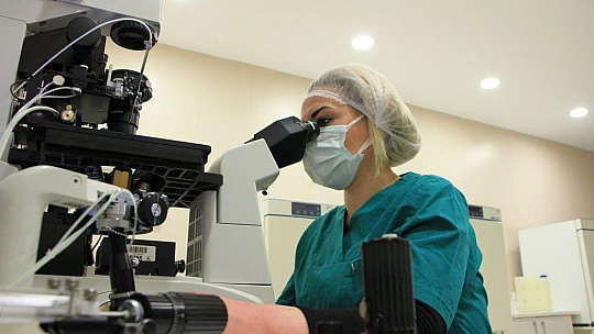 Doç. Dr. Peker:'Tüp bebekte umudunuzu hep koruyun'