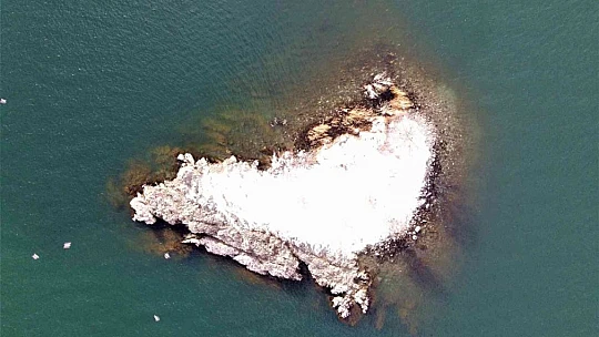 Doğunun gizli denizi Hazar Gölü'nde kış güzelliği