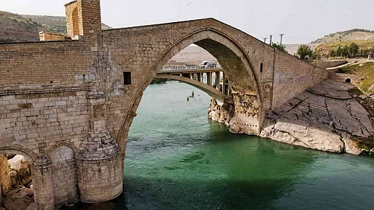 Droncu sınıf öğretmeninin  çektiği eşsiz görüntüler hayran bıraktı