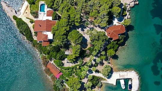 Droncu sınıf öğretmeninin  çektiği eşsiz görüntüler hayran bıraktı