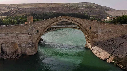 Droncu sınıf öğretmeninin  çektiği eşsiz görüntüler hayran bıraktı