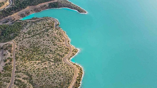 Droncu sınıf öğretmeninin  çektiği eşsiz görüntüler hayran bıraktı