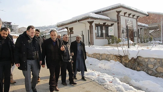 Milletvekili Ağar, deprem bölgesi Malatya'da vatandaşların yanında