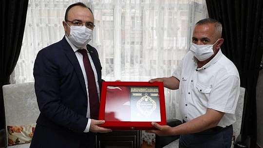 Vali Yırık, Şehit Ailesini Ziyaret Etti
