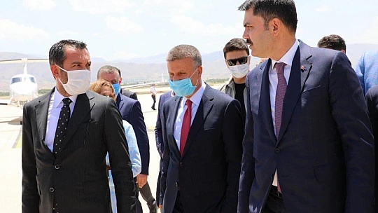 Bakan Kurum Elazığ'a Geldi
