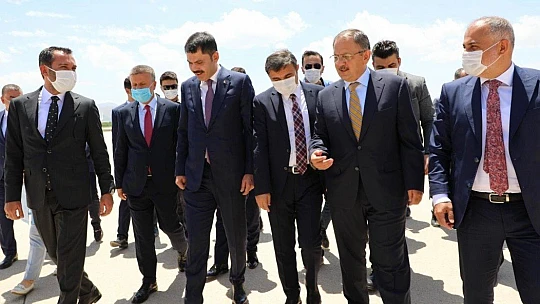 Bakan Kurum Elazığ'a Geldi