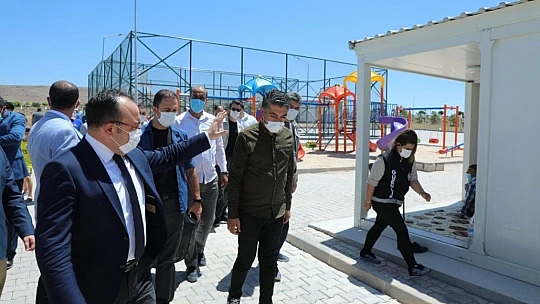 Depremzedelere Vantilatör Verildi