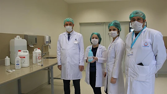 Şehir Hastanesinde maske ve dezenfektan üretimine başlandı