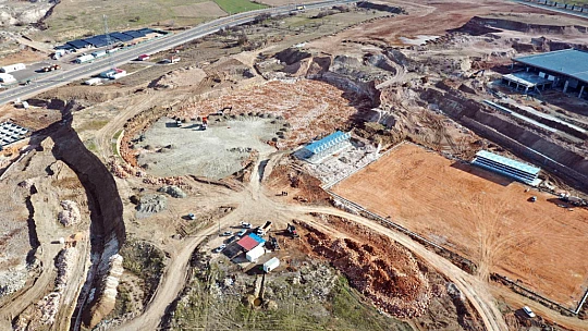 Elazığ Belediyesi Spor ve Yaşam Kompleksi inşası sürüyor