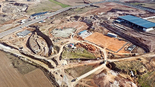 Elazığ Belediyesi Spor ve Yaşam Kompleksi inşası sürüyor