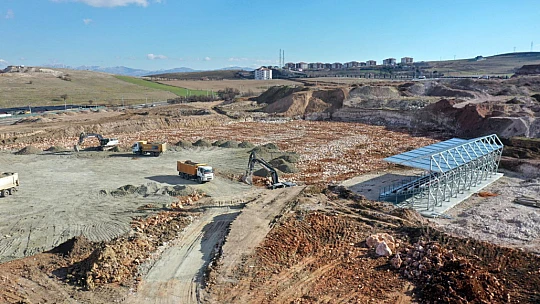 Elazığ Belediyesi Spor ve Yaşam Kompleksi inşası sürüyor