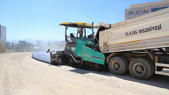 Elazığ Belediyesi Yol Çalışmalarını Sürdürüyor