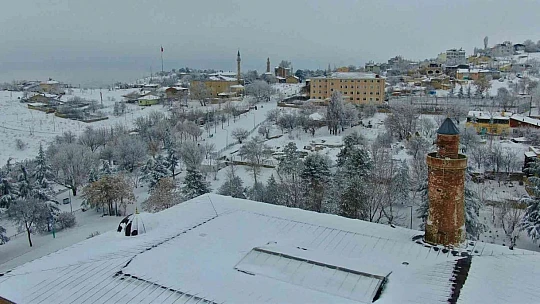 Elazığ beyaza büründü, medeniyetler beşiği Harput'ta kartpostallık görüntüler oluştu