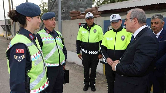 Elazığ'da 'Emniyet Kemeri' uygulaması