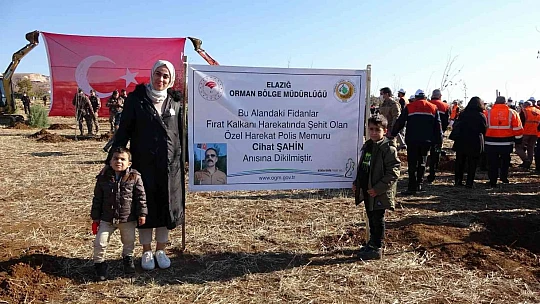 Elazığ'da 'Geleceğe Nefes Dünyaya Nefes' etkinliğinde 23 bin fidan toprakla buluştu