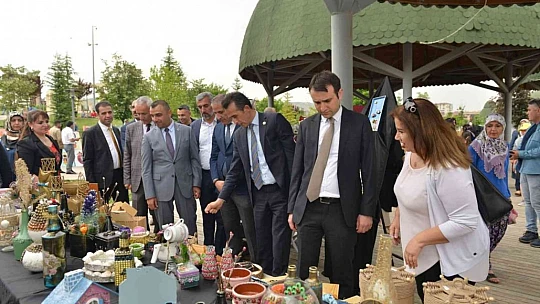 Elazığ'da 'Hayat Boyu Öğrenme Şenliği' düzenlendi