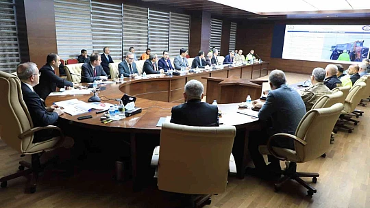 Elazığ'da 'kış mevsimi trafik tedbirleri' toplantısı yapıldı