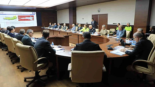 Elazığ'da 'kış mevsimi trafik tedbirleri' toplantısı yapıldı