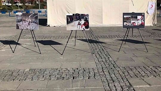 Elazığ'da 'Kızılay Sokağı' ve fotoğraf sergisi açıldı