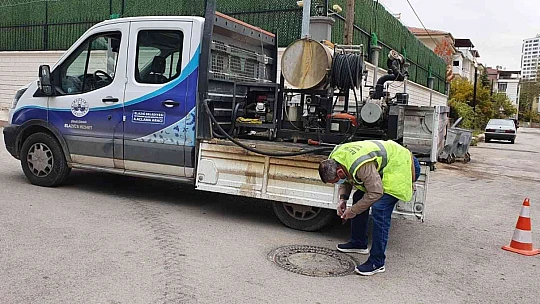 Elazığ'da  larva ile mücadele çalışmaları sürüyor