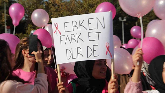 Elazığ'da 'Meme Kanseri Farkındalık' yürüyüşü