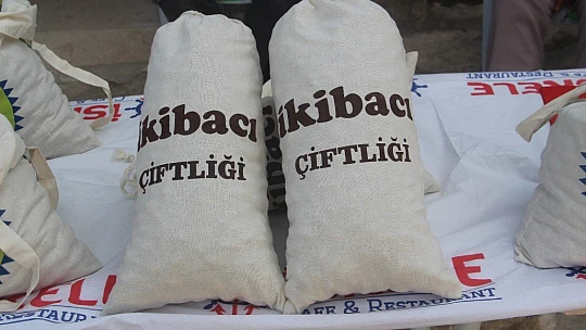 Elazığ'da 'organik badem hasat etkinliği' düzenlendi