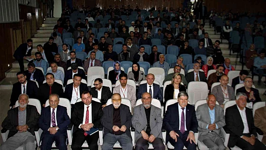 Elazığ'da 'Uluslararası İslam Medeniyetleri Sempozyumu' başladı