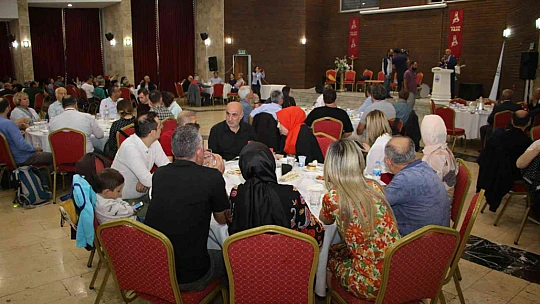 Elazığ'da, 13. Uluslararası Kimyasal Fizik Kongresinin galası yapıldı