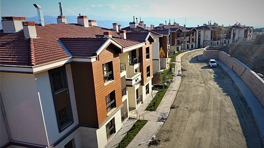 Elazığ'da 2 bin 500'den fazla konut teslim aşamasına geldi
