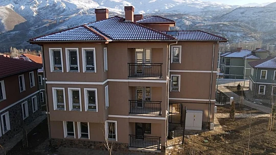 Elazığ'da 208 depremzede evlerine kavuştu