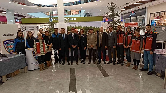 Elazığ'da 25 Kasım Kadına Yönelik Şiddetle Mücadele Günü etkinliği