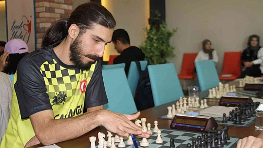 Elazığ'da 274 sporcunun katıldığı Çaturanga satranç turnuvası başladı