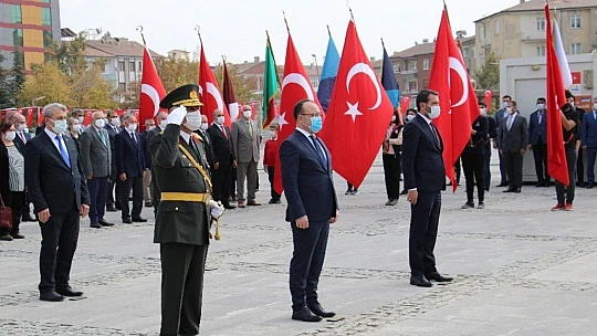 Elazığ'da 29 Ekim Cumhuriyet Bayramı kutlamaları