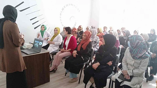 Elazığ'da Aile İçi İletişim Semineri düzenlendi