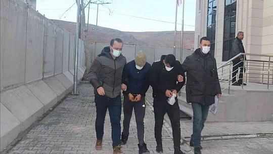 Elazığ'da akü hırsızları tutuklandı