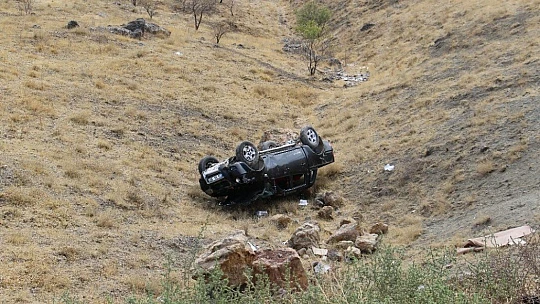 Elazığ'da araç şarampole uçtu: 1 yaralı
