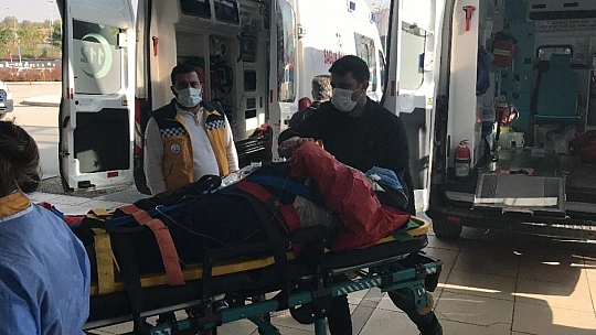 Elazığ'da araçlar kafa kafaya çarpıştı: 1 çocuk öldü, 7 kişi yaralandı