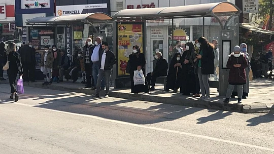 Elazığ'da aşılama artıyor vaka sayıları düşüyor