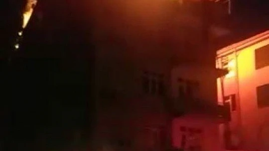 Elazığ'da aynı anda çıkan 2 farklı yangın söndürüldü