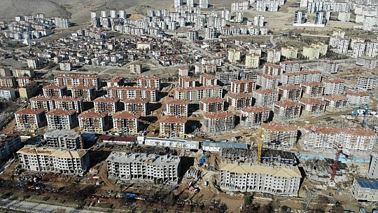 Elazığ'da binlerce modern deprem konutu hızla yükseliyor