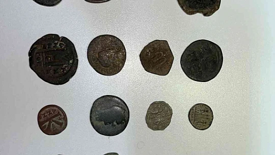 Elazığ'da Büyük Selçuklu ve sonrası döneme ait 470 adet tarihi eser ele geçirildi