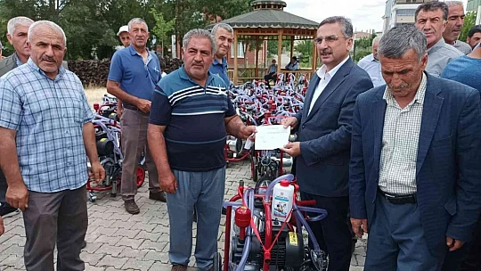 Elazığ'da çiftçilere 385 adet süt sağım makinesi dağıtıldı