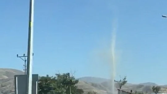Elazığ'da çıkan hortum vatandaşları korkuttu