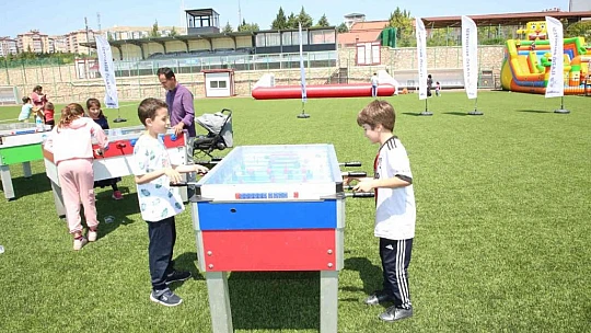 Elazığ'da çocuk festivali yoğun katılımla gerçekleşti